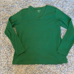Long sleeve v neck Land’s End T-shirt- size L